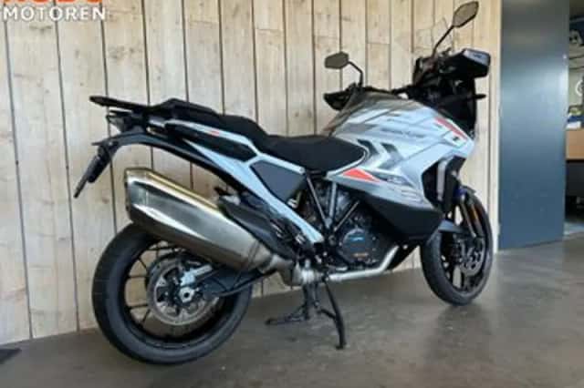 KTM 1290 Super Adventure S (2024) thumbnail 4