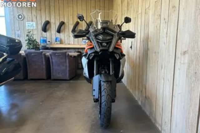 KTM 1390 Super Adventure S EVO (2026) thumbnail 4