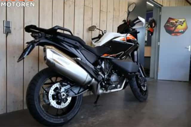 KTM 1390 Superadventure S (2026) thumbnail 4