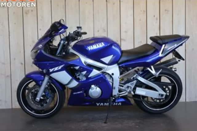 Yamaha R6 (2000) thumbnail 3