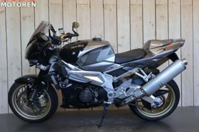 Aprilia Tuono (2006) thumbnail 3