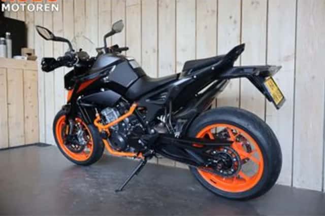 KTM 790 Duke (2021) thumbnail 6