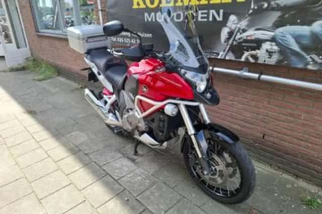 Honda VFR1200 (2013) thumbnail 2