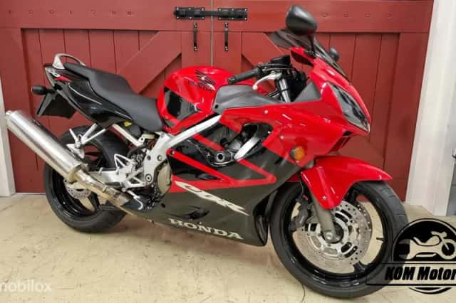 Honda CBR600F (2007) thumbnail 1