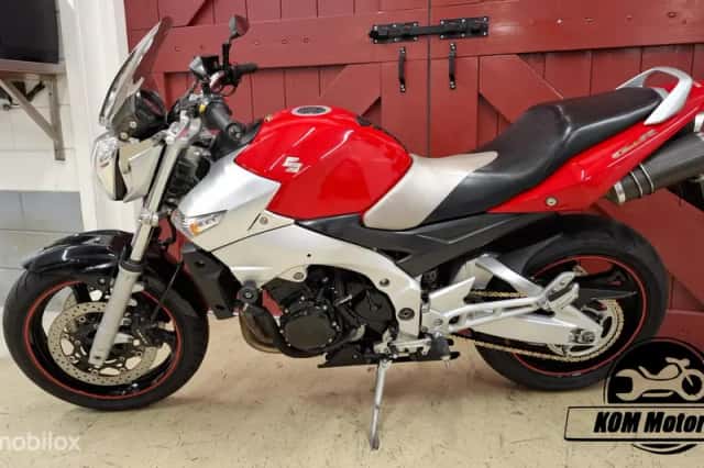 Suzuki GSR600 (2007) thumbnail 4