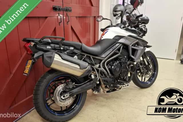 Triumph Tiger 800 XRX (2016) thumbnail 5