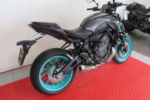 Yamaha MT-07 (2024) thumbnail 3