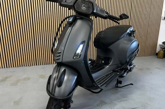 Vespa Sprint (2016) thumbnail 4