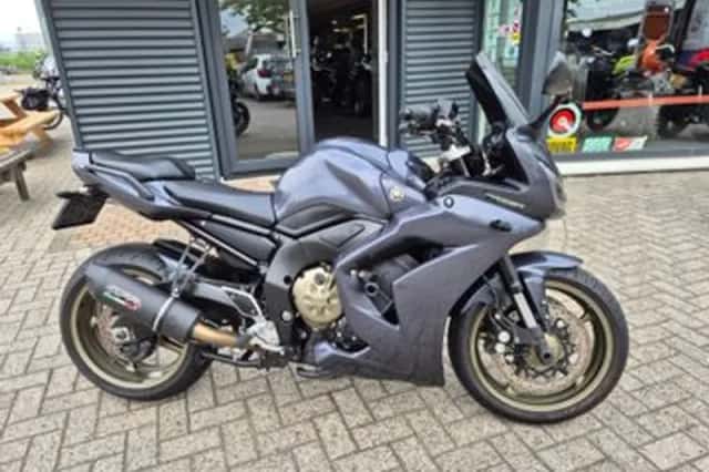 Yamaha FZ 1 Fazer (2009) thumbnail 1