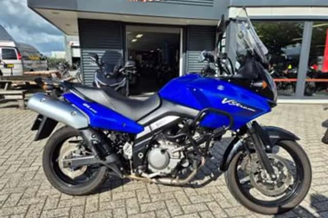 Suzuki V-Strom (2008) thumbnail 1