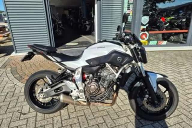 Yamaha MT-07 (2014) thumbnail 1