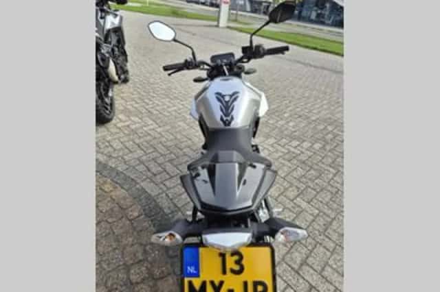 Suzuki GSX-8S (2025) thumbnail 5