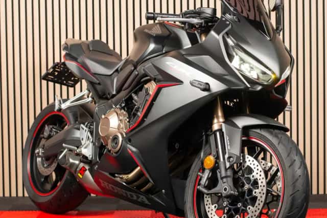 Honda CBR650R (2020) thumbnail 1