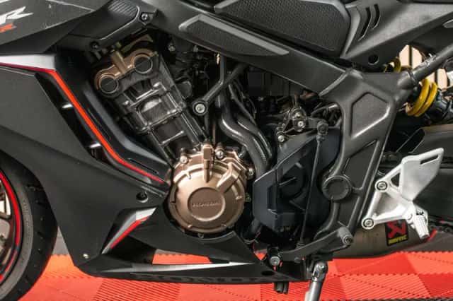 Honda CBR650R (2020) thumbnail 2