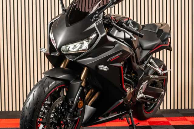 Honda CBR650R (2020) thumbnail 4
