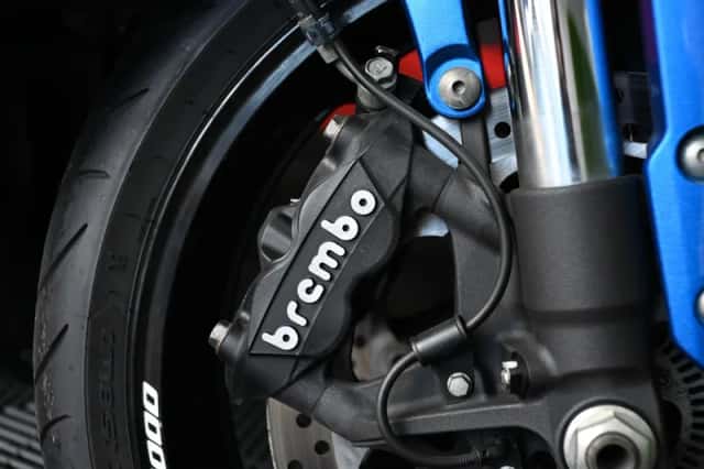 Kawasaki Z900 (2015) thumbnail 3