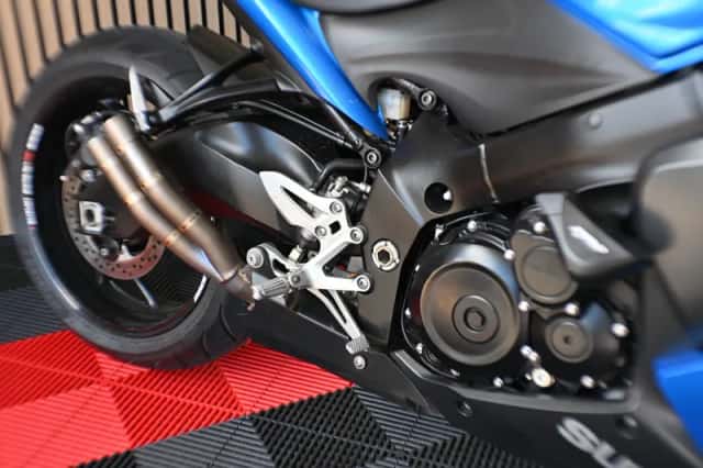 Kawasaki Z900 (2015) thumbnail 6