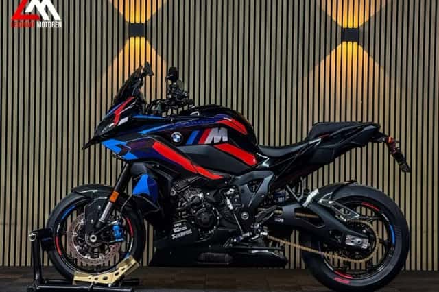 BMW M 1000 XR (2026) thumbnail 5