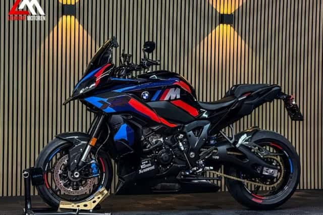 BMW M 1000 XR (2026) thumbnail 6