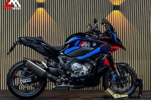 BMW M 1000 XR (2024) thumbnail 2