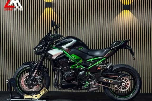 Kawasaki Z900 (0) thumbnail 5