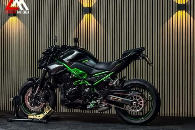 Kawasaki Z900 (0) thumbnail 5