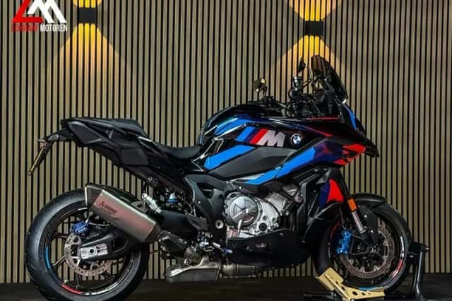 BMW M 1000 XR (0) thumbnail 3