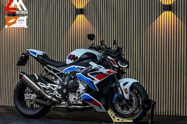 BMW M 1000 R (2029) thumbnail 1