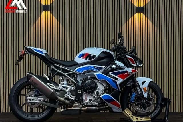 BMW M 1000 R (2029) thumbnail 2