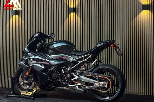 BMW S 1000 RR (2025) thumbnail 4