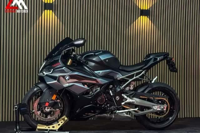 BMW S 1000 RR (2025) thumbnail 6