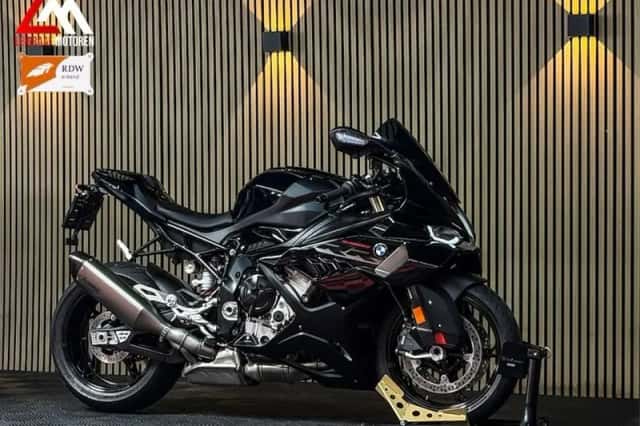 BMW S 1000 RR (2026) thumbnail 1