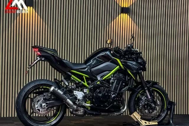 Kawasaki Z900 (2023) thumbnail 3