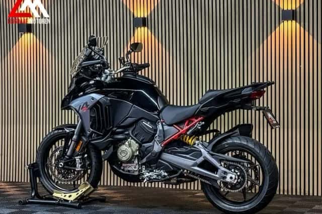 Ducati Multistrada V4S (2025) thumbnail 4