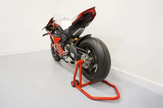 Ducati V4 SP2 916 30 Anniversario (2026) thumbnail 4
