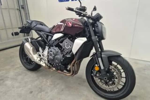 Honda CB1000R (2023) thumbnail 2