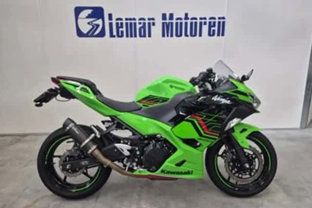 Kawasaki Ninja 400 (2023) thumbnail 1