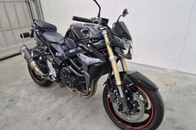 Suzuki GSR750 (2011) thumbnail 2