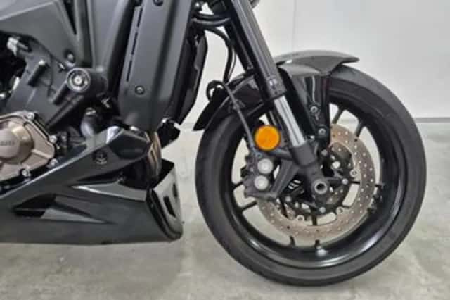 Yamaha XSR900 (2022) thumbnail 5