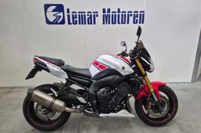 Yamaha FZ8 (2012) thumbnail 1