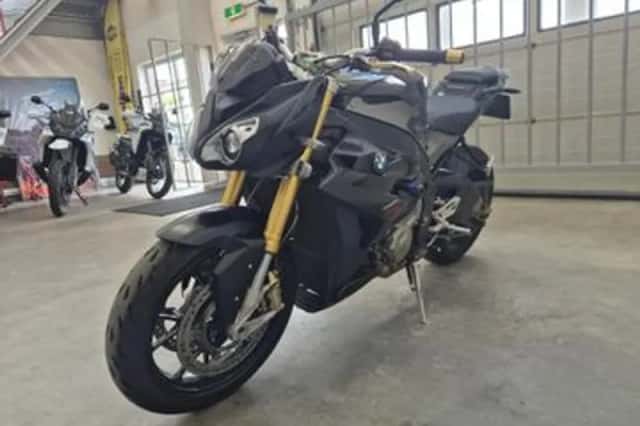 BMW S 1000 R (2015) thumbnail 3
