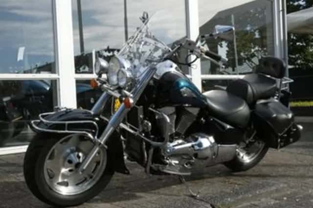 Suzuki VL 1500 Intruder (1998) thumbnail 6