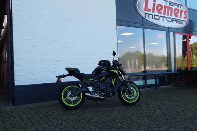 Kawasaki Z650 (2021) thumbnail 5