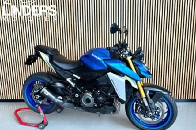 Suzuki GSX-S1000 (2022) thumbnail 1