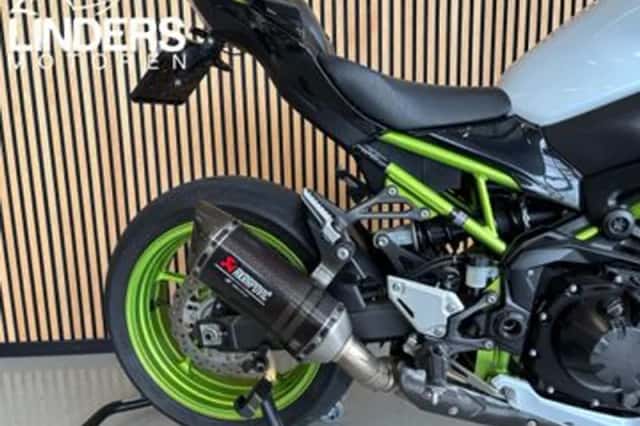 Kawasaki Z900 (2021) thumbnail 6