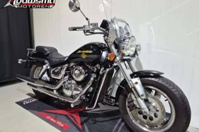 Suzuki VZ 800 Marauder (2003) thumbnail 2