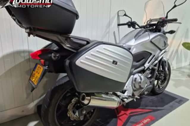 Honda NC700X (2012) thumbnail 4