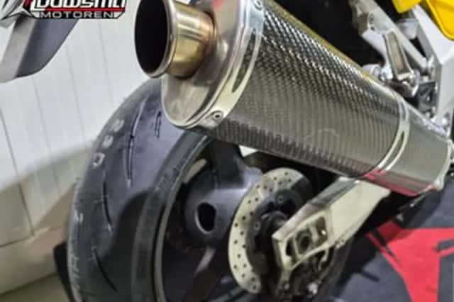 Suzuki GSX-R600 (2000) thumbnail 5