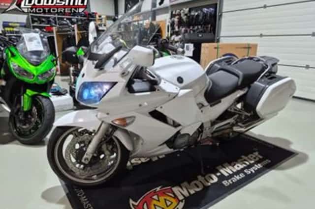 Yamaha FJR1300 (2009) thumbnail 1