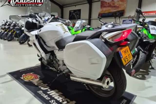 Yamaha FJR1300 (2009) thumbnail 2